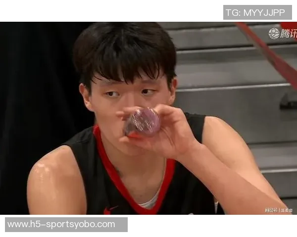 比卢普斯每日加练杨瀚森努力学习英语与观看比赛录像提升自我