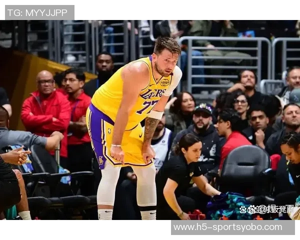 湖人缺乏内线威胁与外线射手东契奇难以发挥优势 湖人缺乏内线威胁与外线射手东契奇难以发挥优势